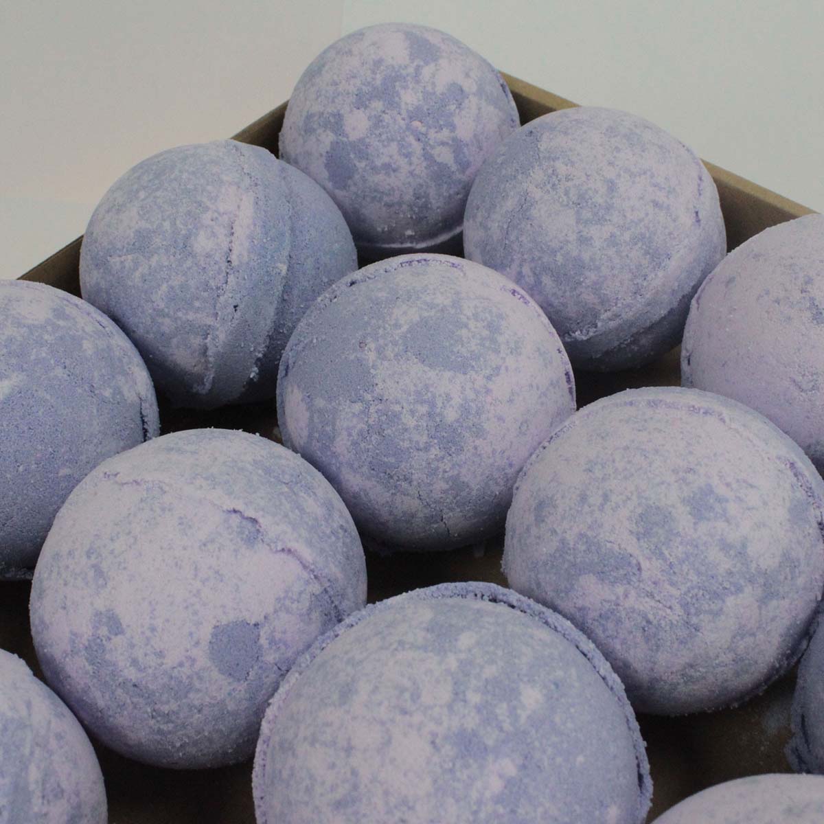 Yorkshire Violet - Jumbo Bath Bomb1