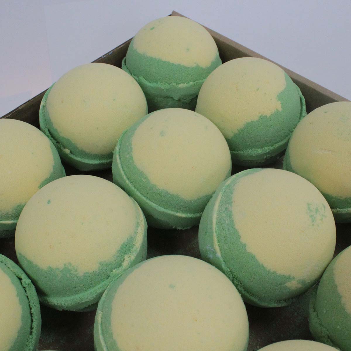 Apple Pie & Custard - Jumbo Bath Bomb1