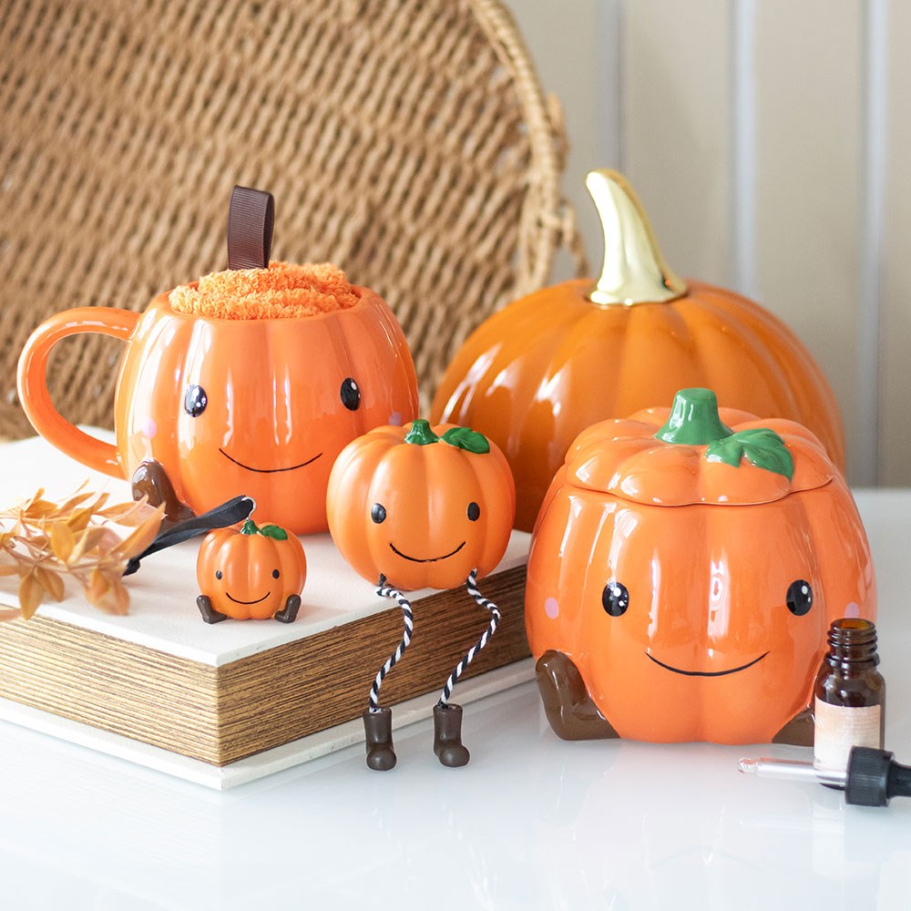 Cute Smiling Pumpkin Oil Burner & Wax Warmer5