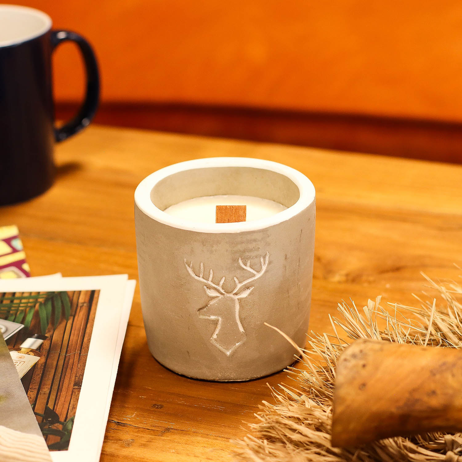 Whiskey & Woodsmoke Scented Concrete Candle Pot with Wooden Wick6