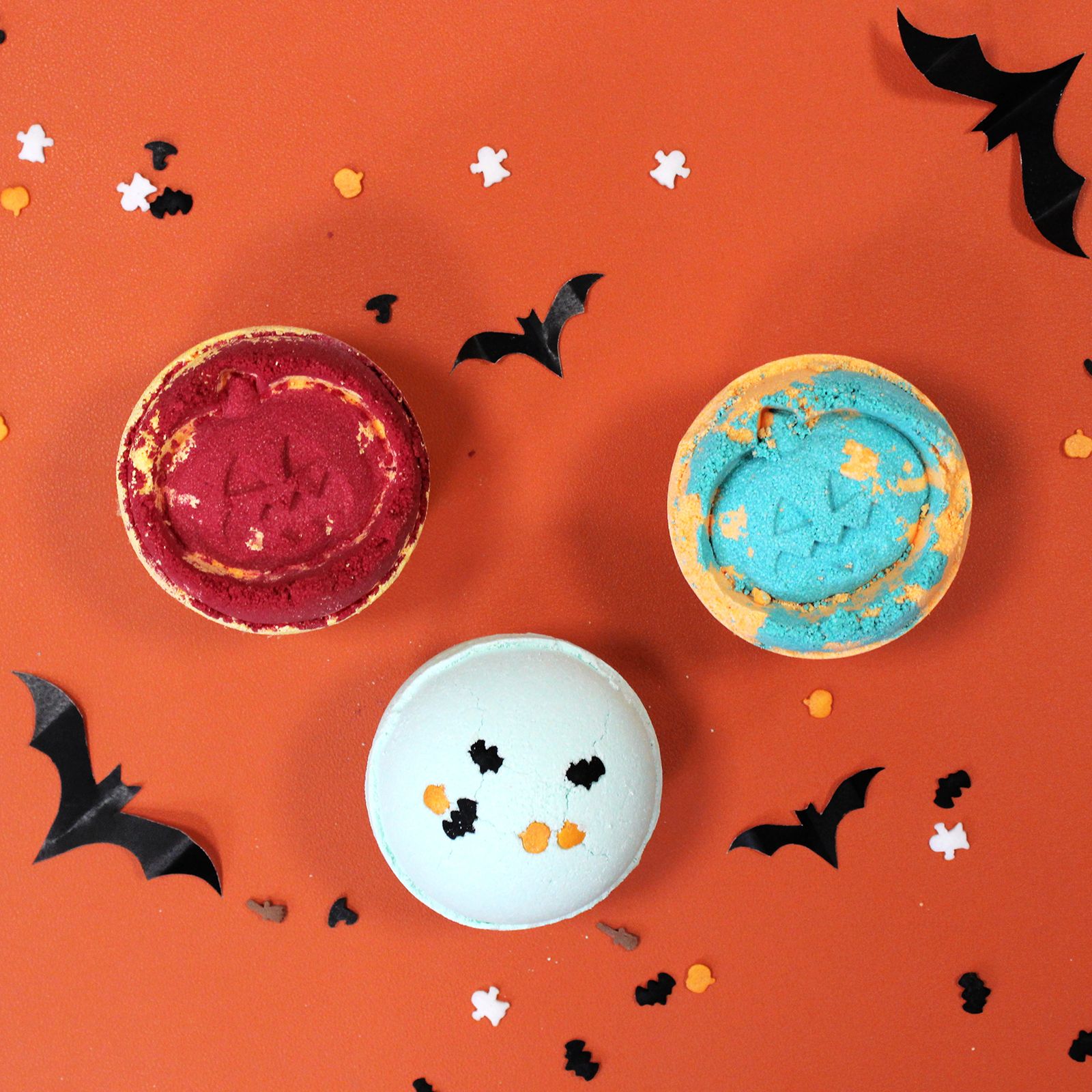 Aniseed Scented Halloween Pumpkin Bath Bomb - Large (180g)3