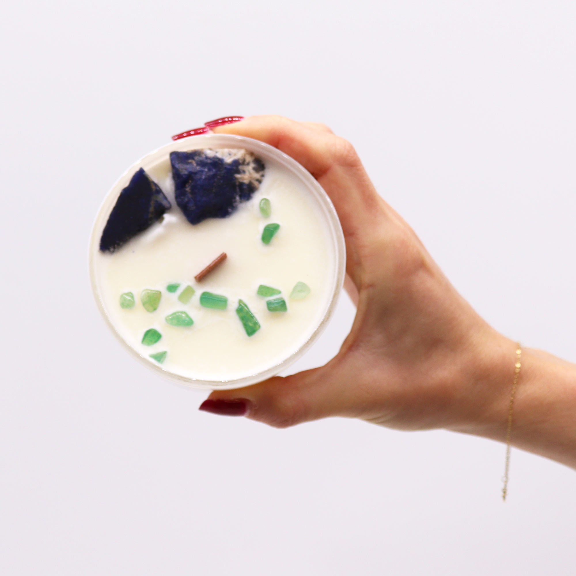 Throat Chakra Crystal Candle with Sodalite & Jade Chips3