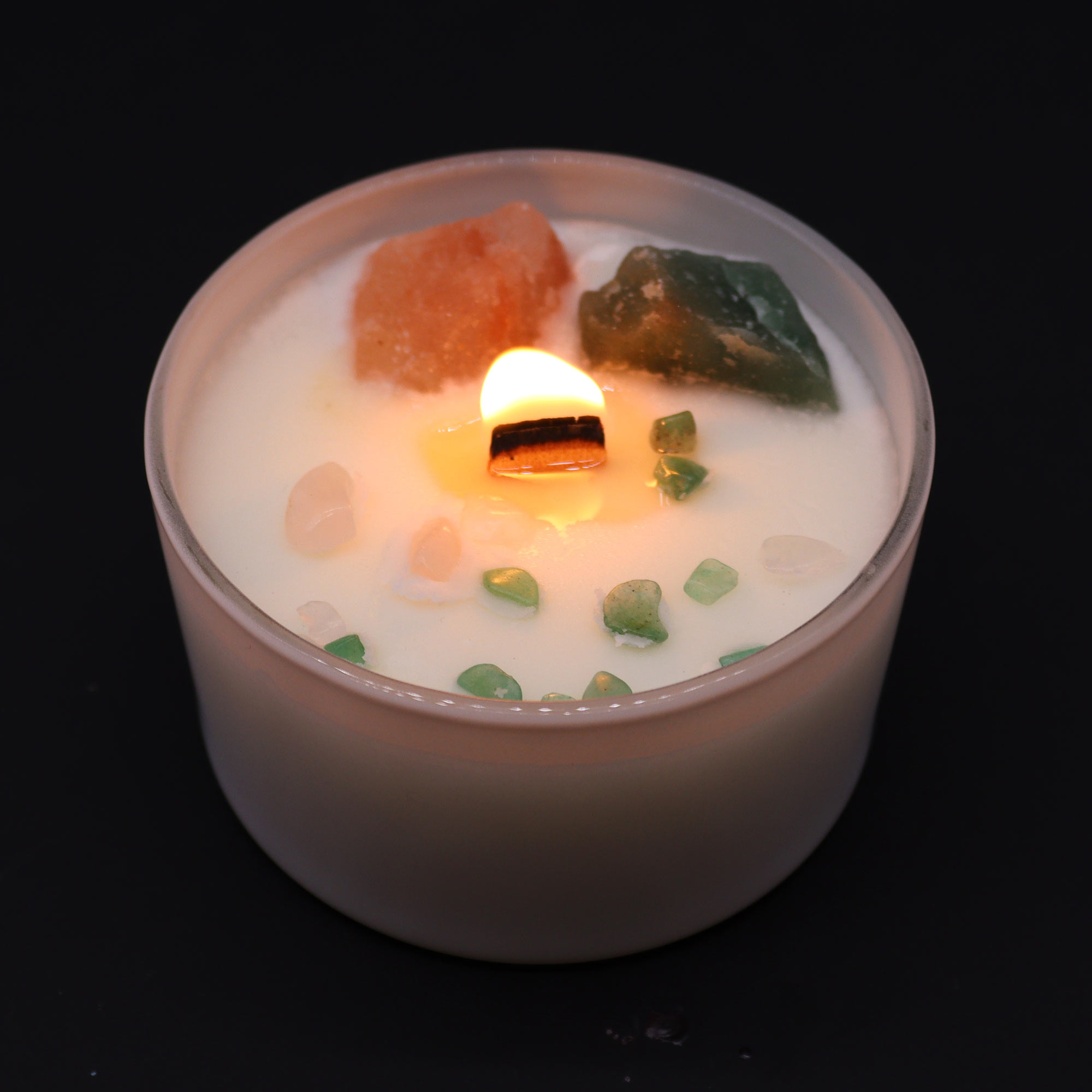 Heart Chakra Crystal Candle with Rose Quartz & Crystal Jade4