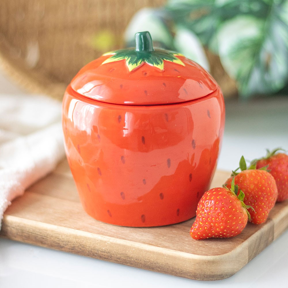 Sweet Strawberry Shaped Scented Candle Jar1