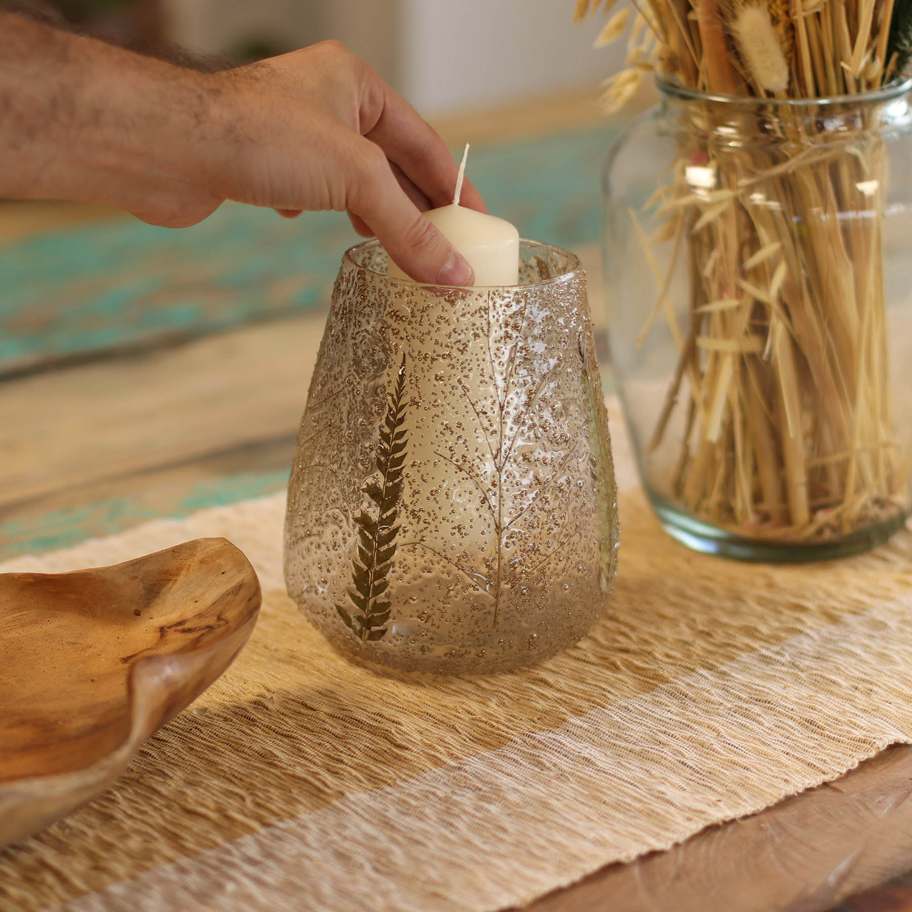 Pino Natural Floral Glass Candle Holder - Real Fern Leaves (15x12cm)1