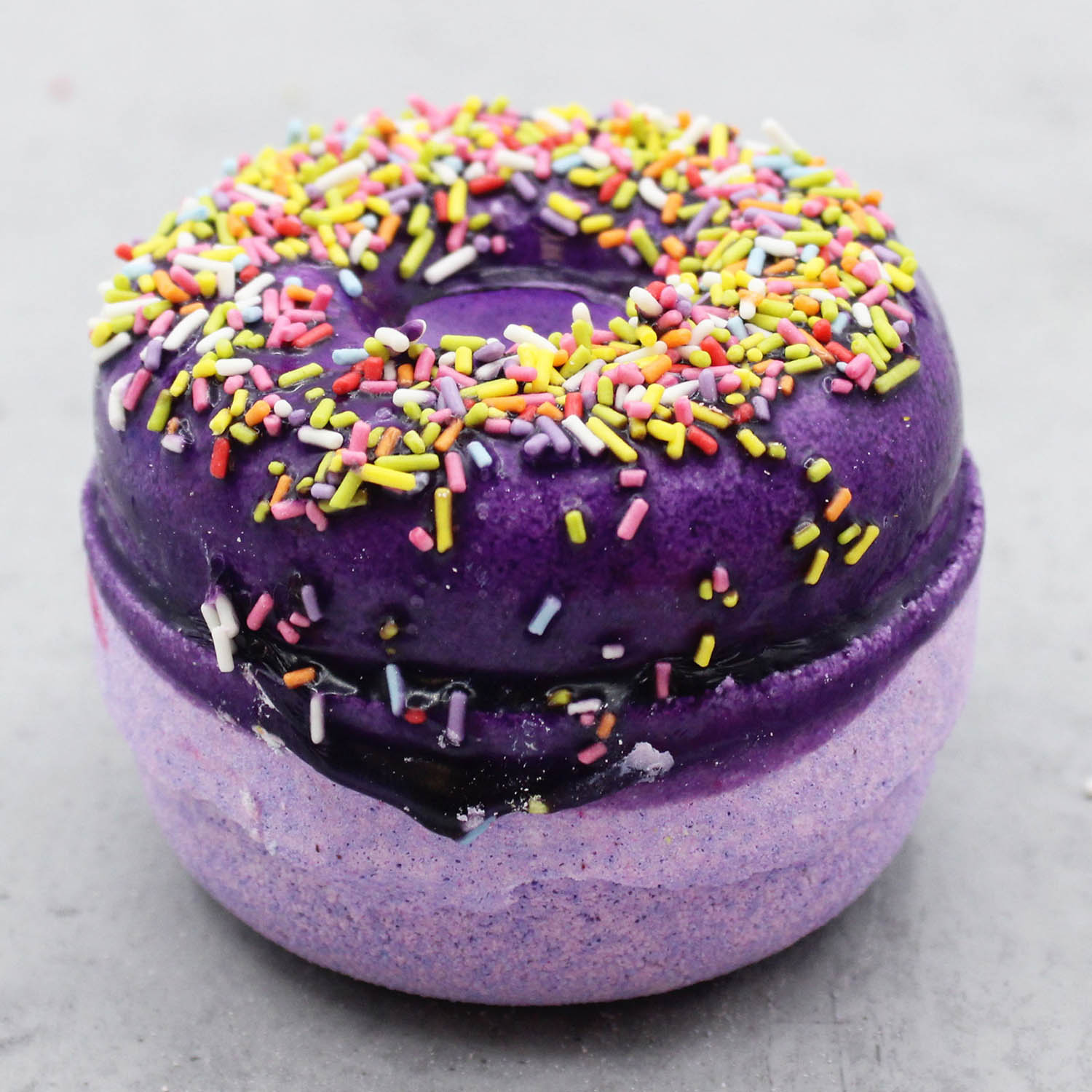 Blackberry & Almond Bath Donut Fizzer (180g)3