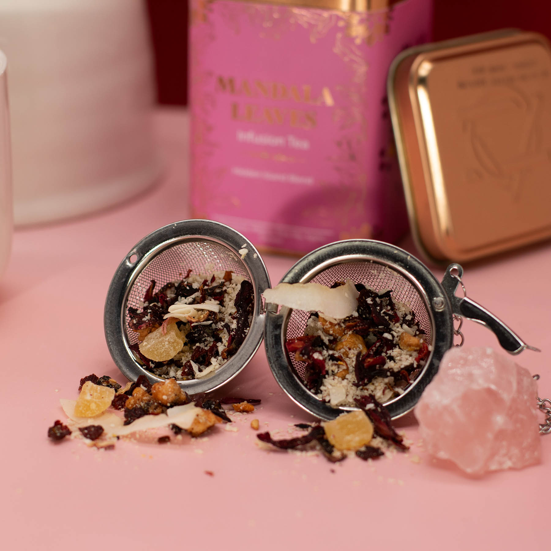 Mandala Leaves Hidden Island Blend – Loose Leaf Tropical Fruit Infusion Tea (50g Tin)4