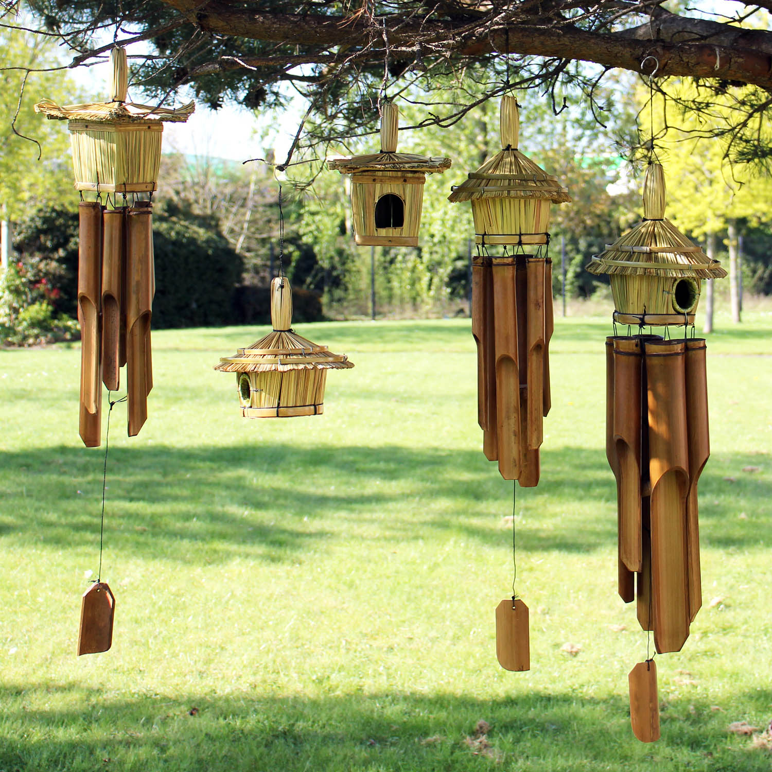 Large Round Seagrass Bird Box with Bamboo Wind Chimes – Balinese Garden Ornament (56x20cm)5