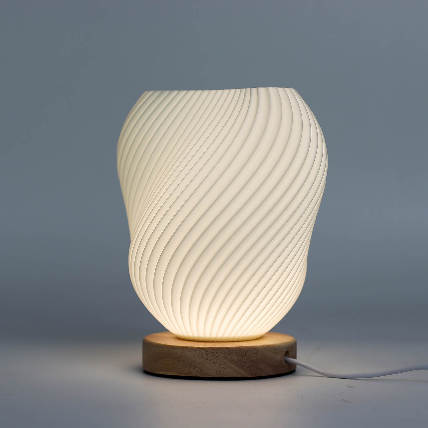 New Wave Shell Twisted Table Lamp – Dimmable USB Ambient Light with Wooden Base