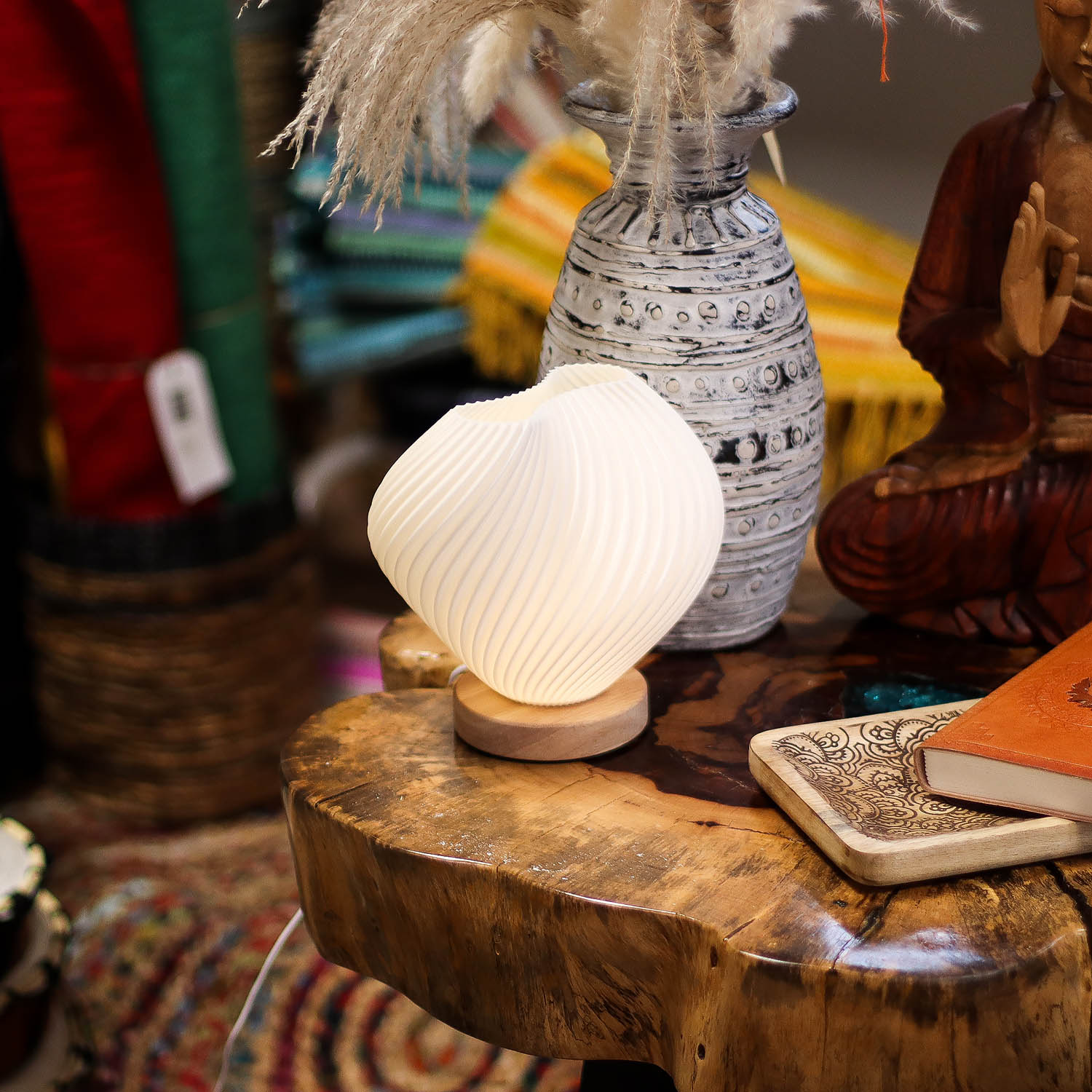 New Wave Shell Twisted Table Lamp – Dimmable USB Ambient Light with Wooden Base5