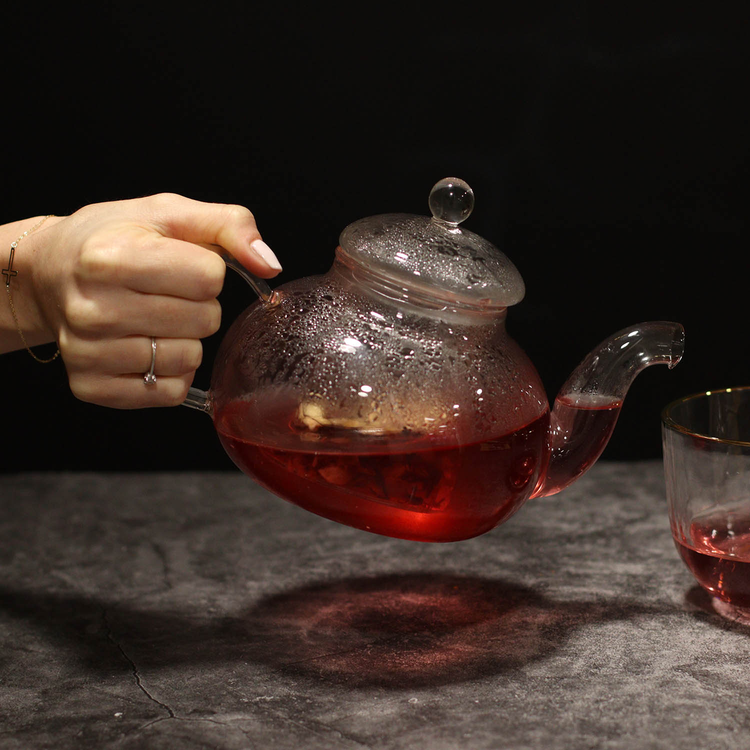 Round Pearl Glass Teapot with Infuser - 800ml5
