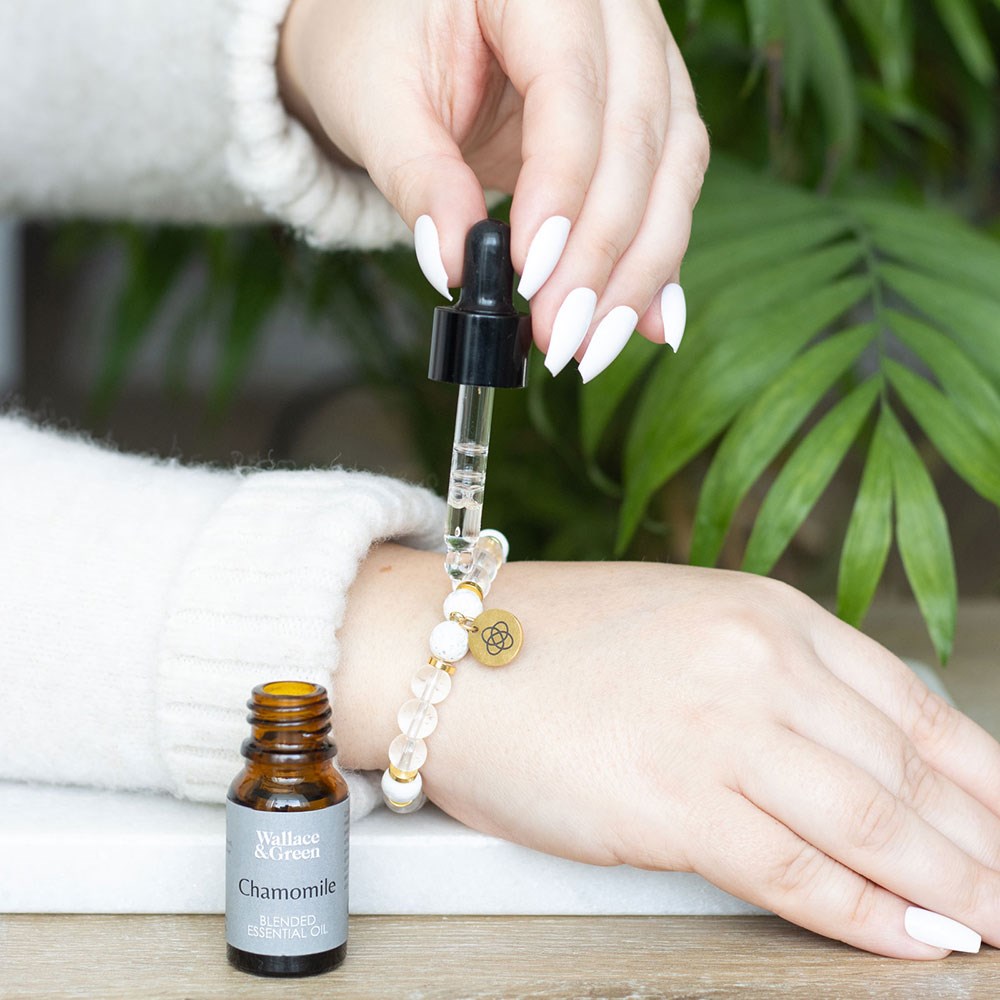 Friendship Clear Quartz & Lava Bead Essential Oil Bracelet Gift Set2