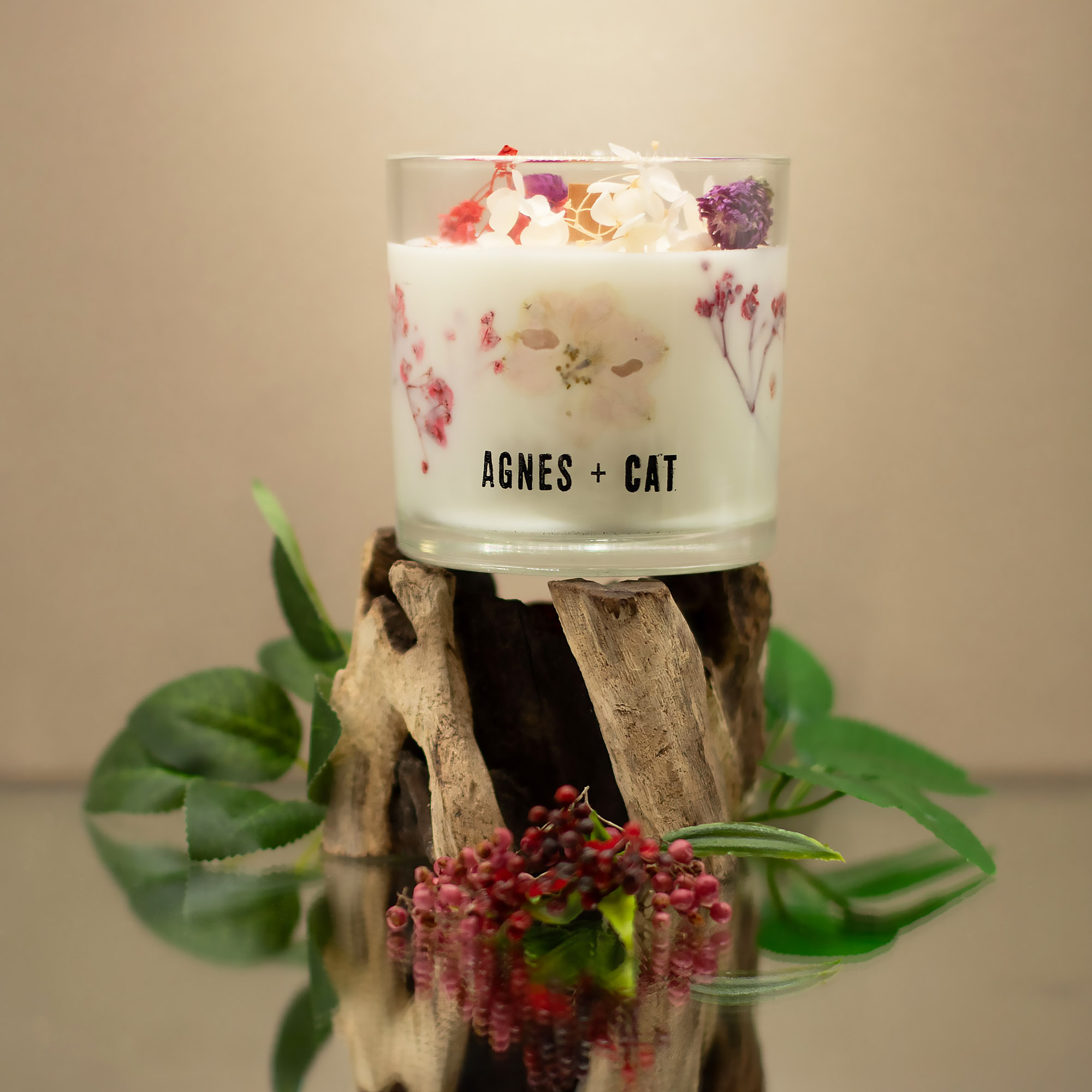 Agnes + Cat Roses of Sawrey Botanical Soy Wax Candle (350g)5