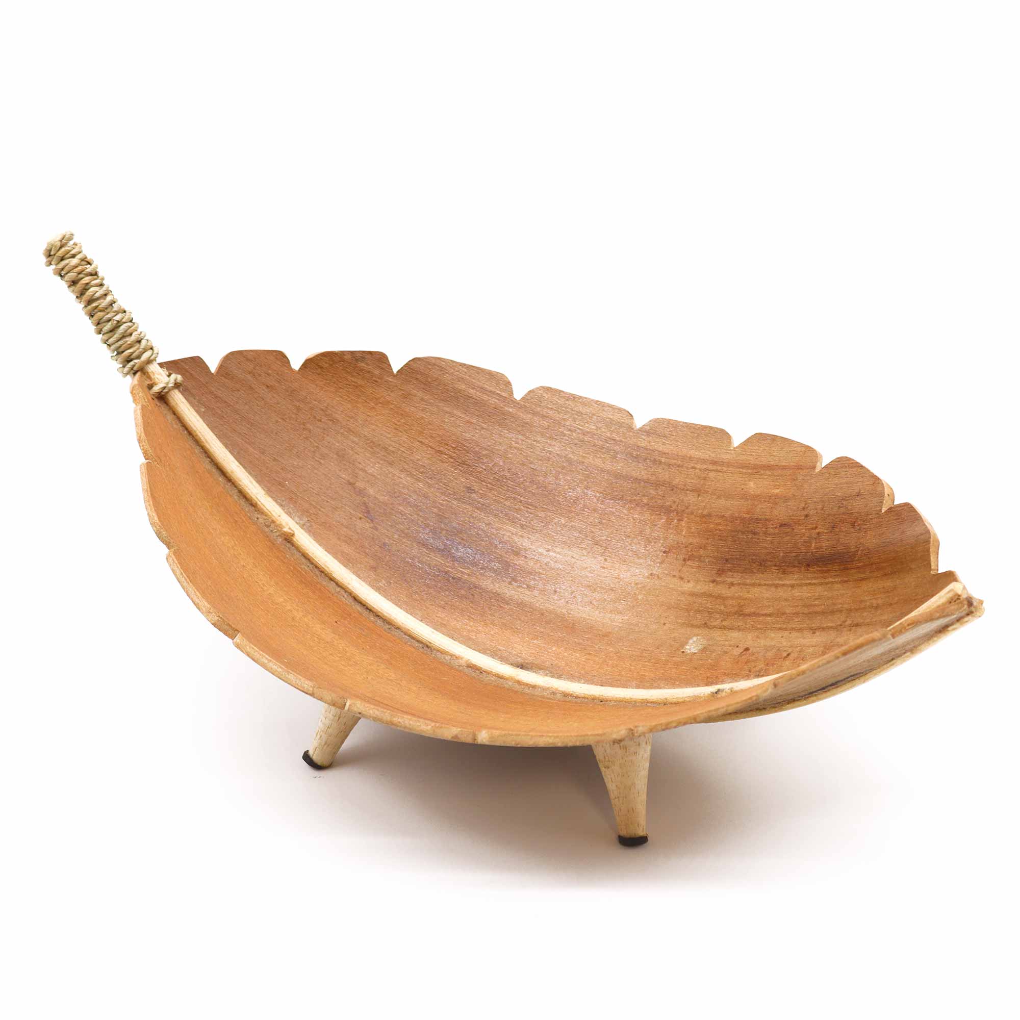 Natural Coconut Leaf Large Fruit Bowl – Handmade in Indonesia (31cm)