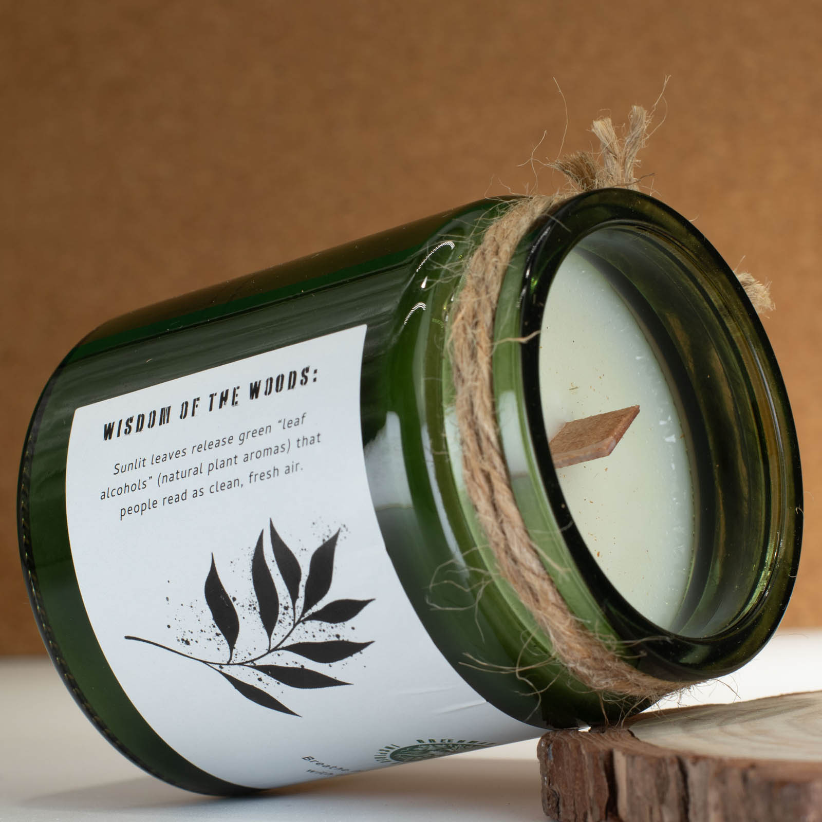 Greenman Rituals Leaves & Linen Woodwick Soy Candle3