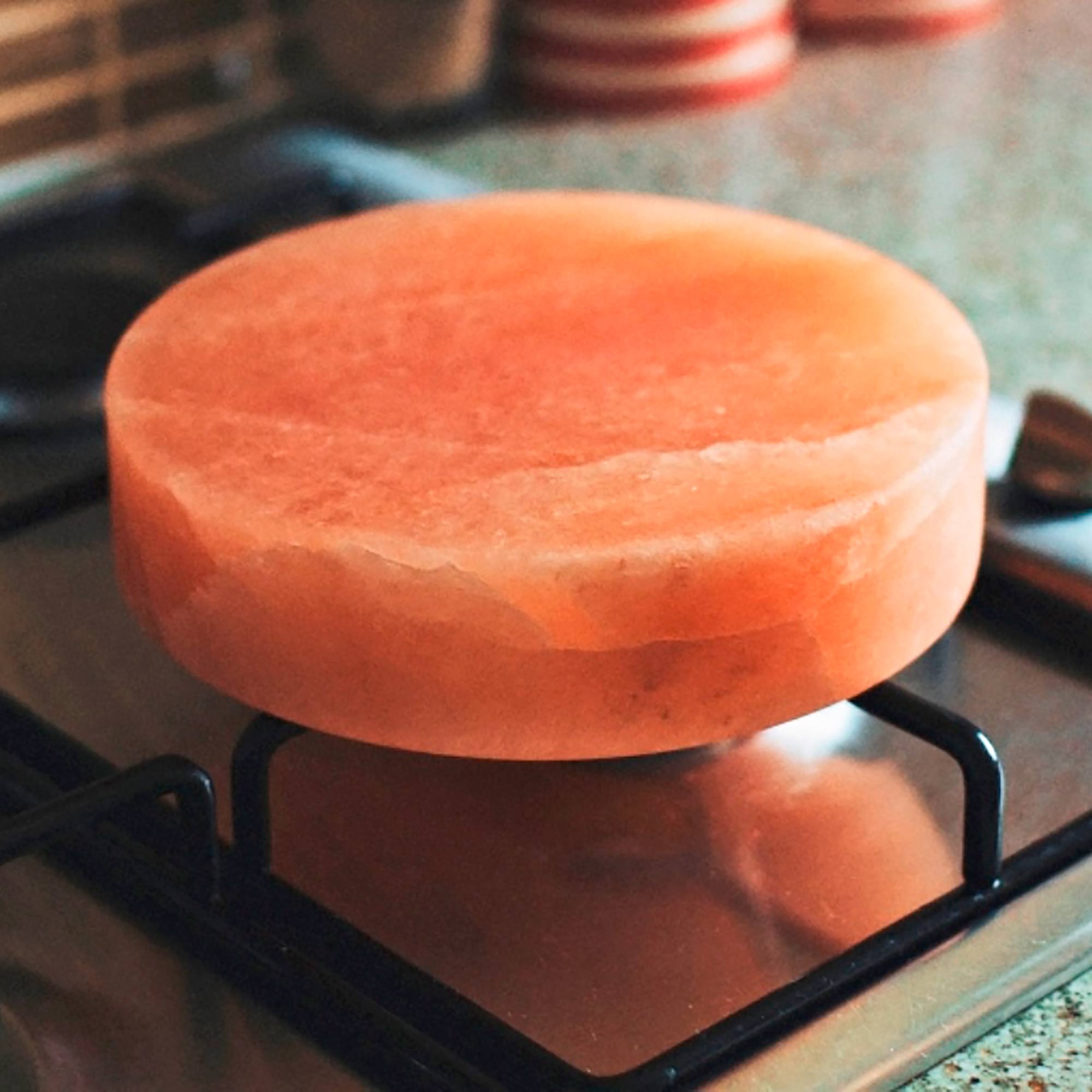Himalayan Salt Cooking Plate - Round - 20x20x5cm3