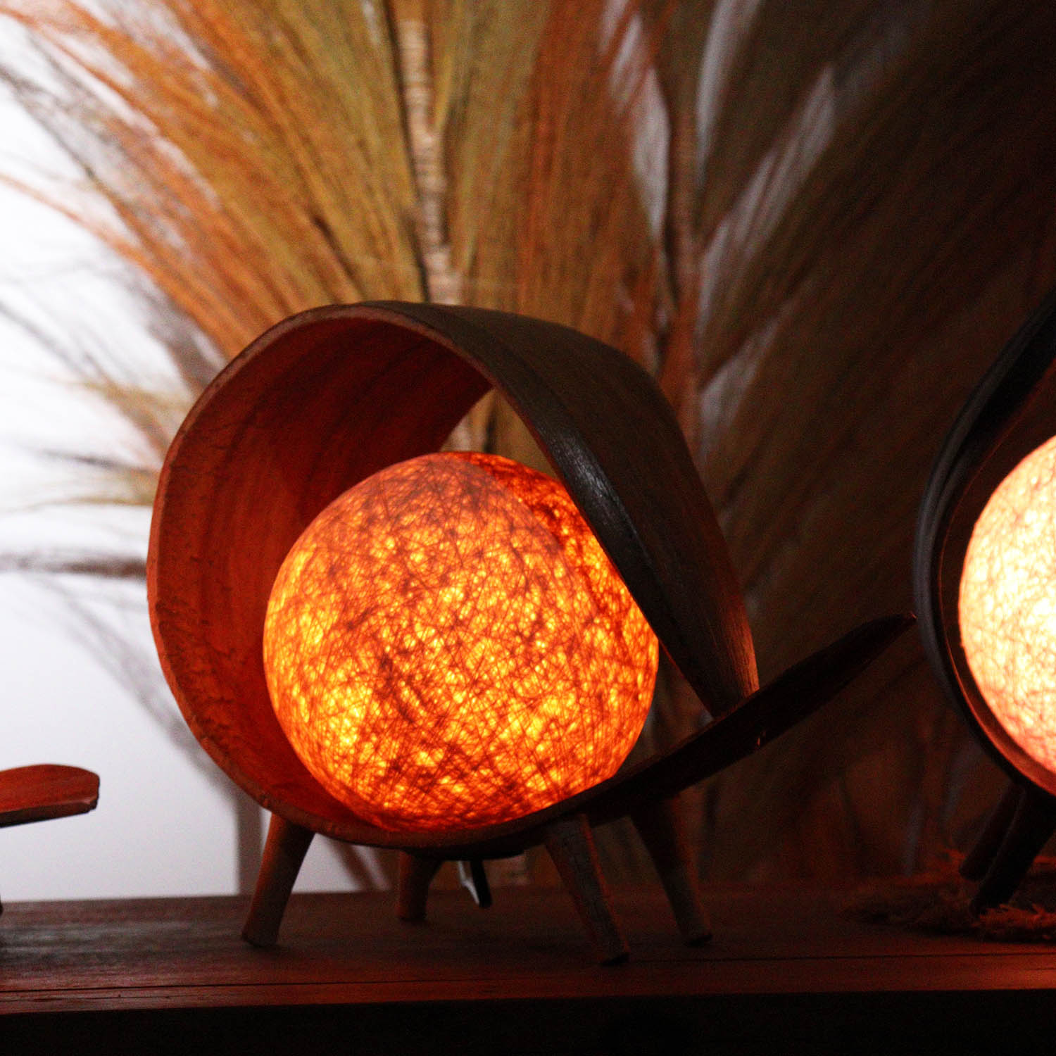 Handcrafted Natural Coconut Leaf Lamp - Loop Design5