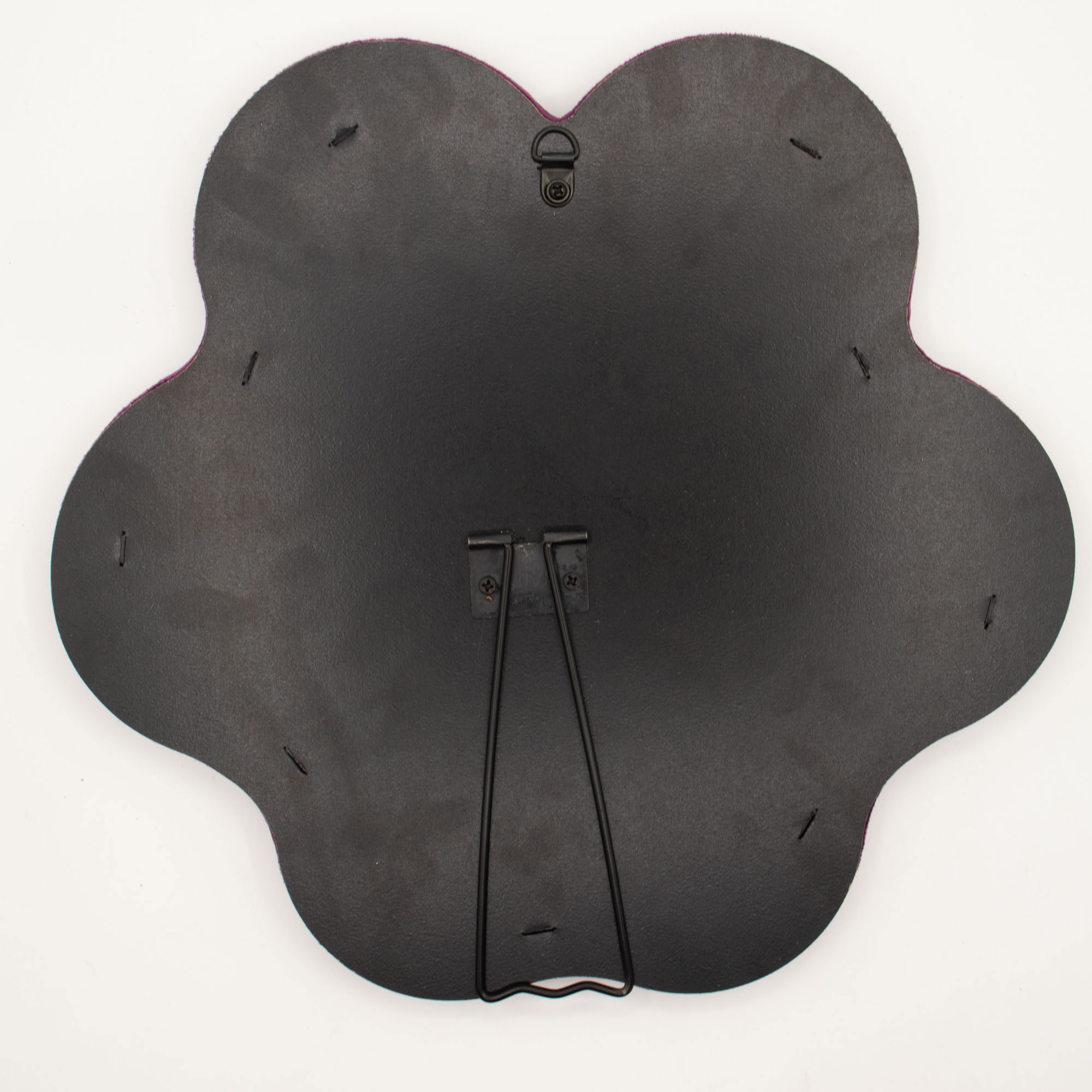 Mauve Velvet Scalloped Star Mirror - 33x23cm3