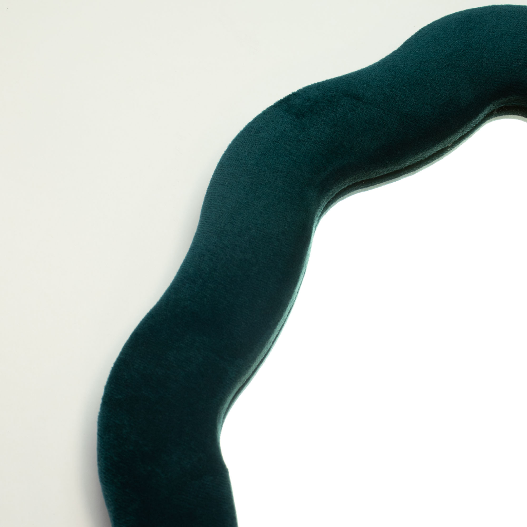 Royal Teal Velvet Scalloped Oval Mirror - 20.5x32.5cm2