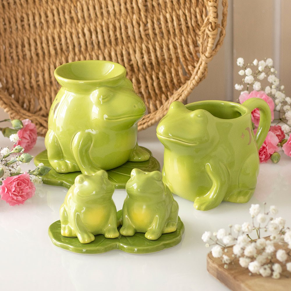 Luna Frog Salt & Pepper Shakers5
