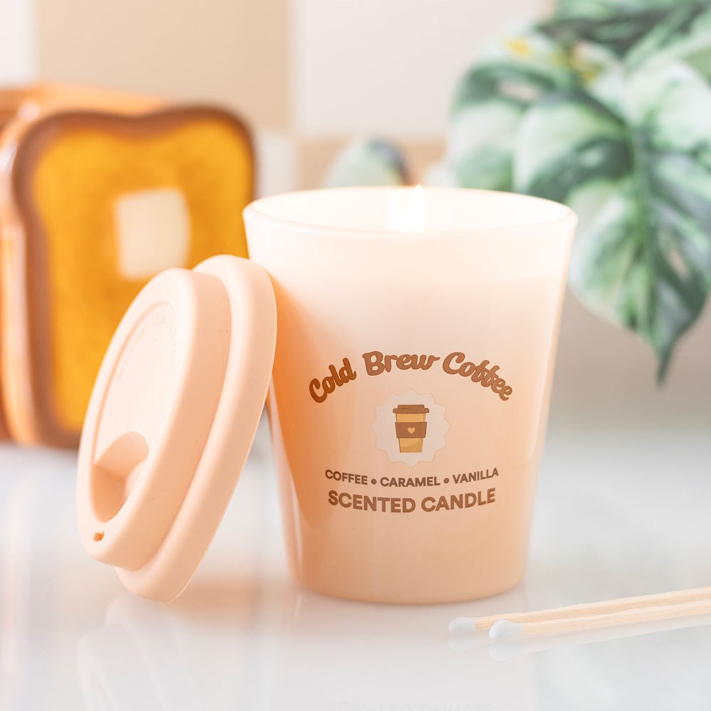Takeaway Cup Cold Brew Candle – Coffee, Caramel & Vanilla Scent3