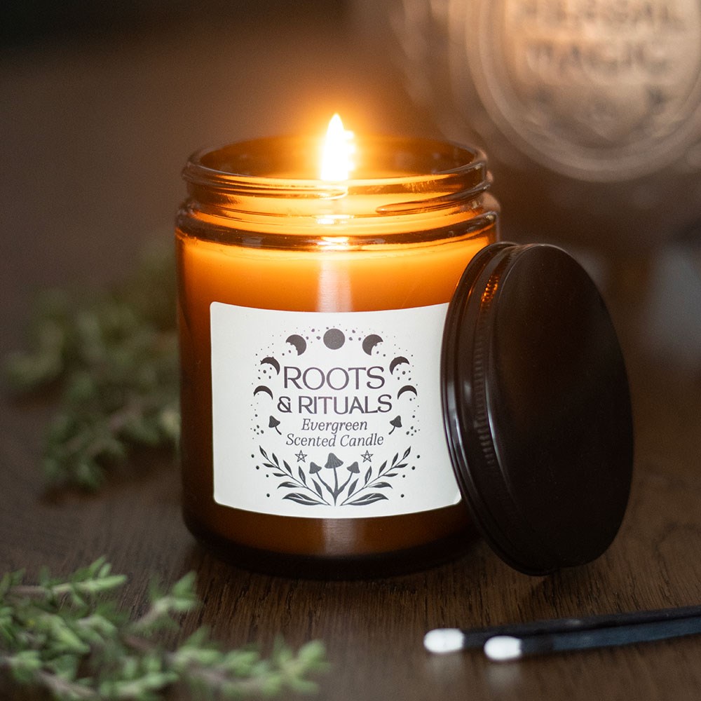 Roots & Rituals Evergreen Scented Candle3