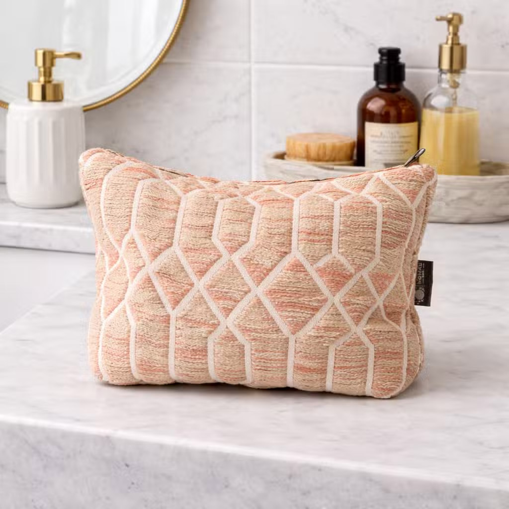 Nomad Sari Rose Lattice Jacquard Toiletry Bag2