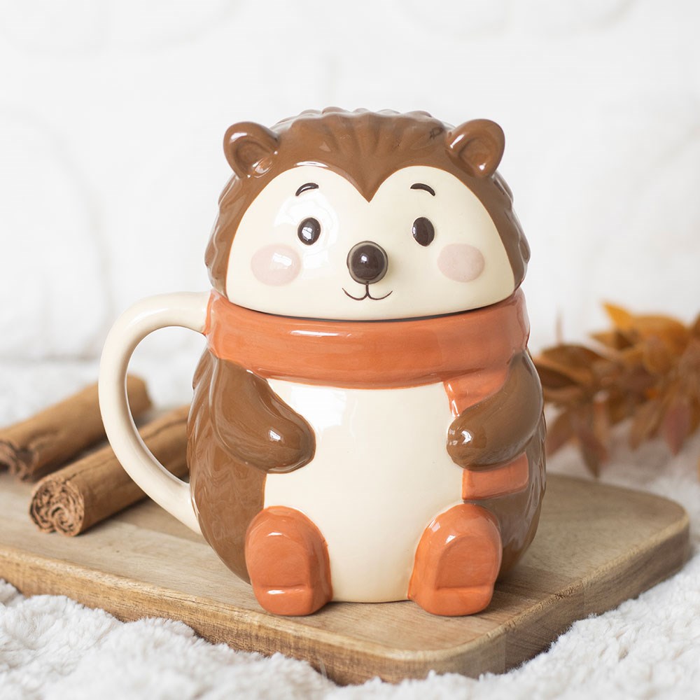 Hazel Hedgehog Lidded Ceramic Mug (320ml)5