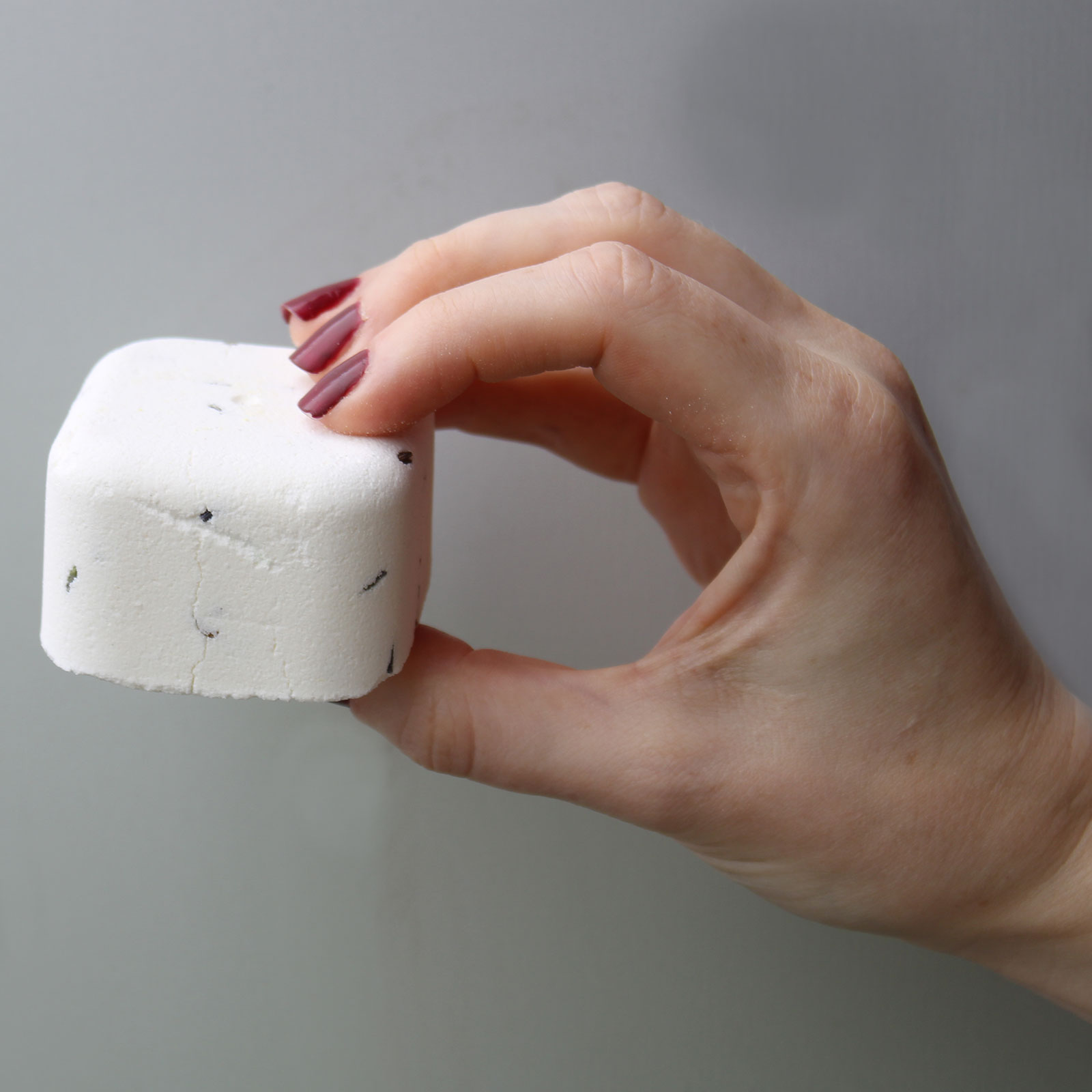 Set of 6 Aromatherapy Shower Steamers - Deep Sleep (6 x 70g)3