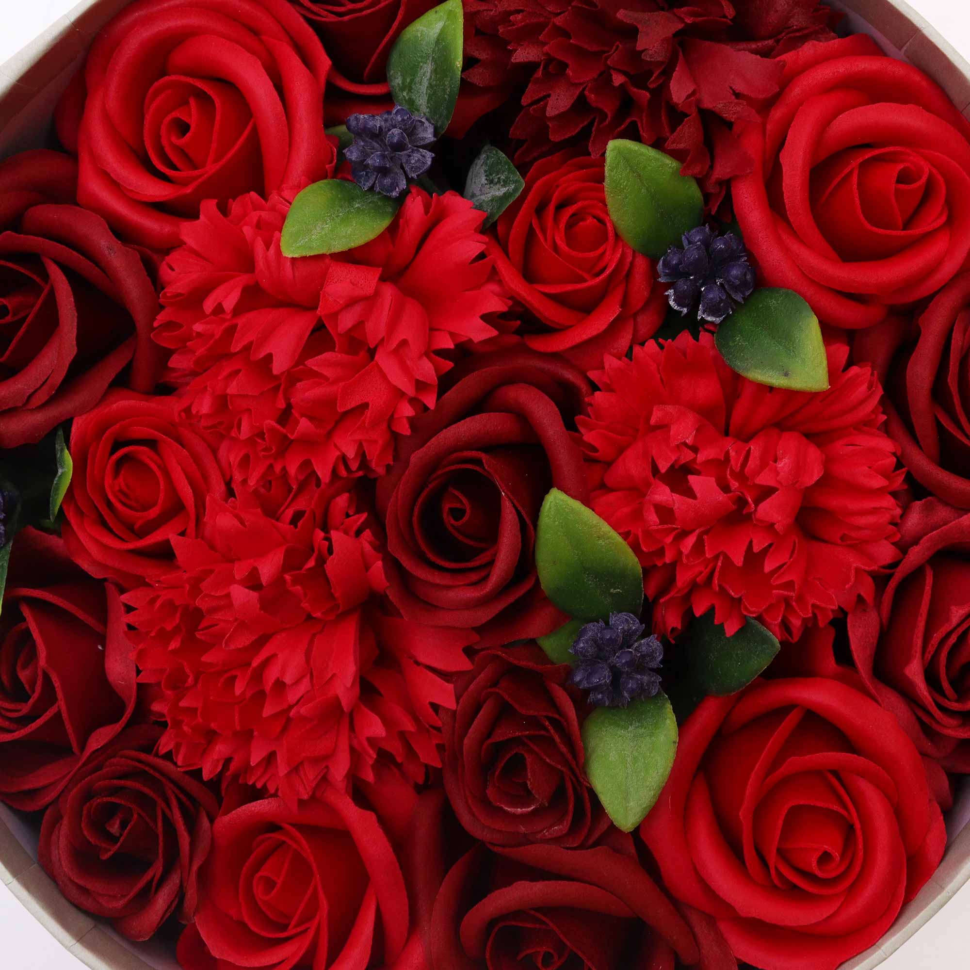 Merci Bouquet Soap Flower Gift Box - Classic Red Roses3