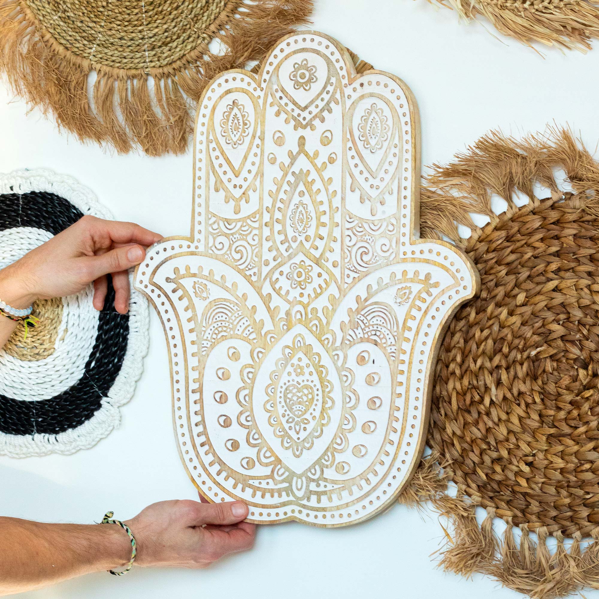 Hand-Carved Mango Wood Hamsa Hand Wall Plaque – Whitewash1