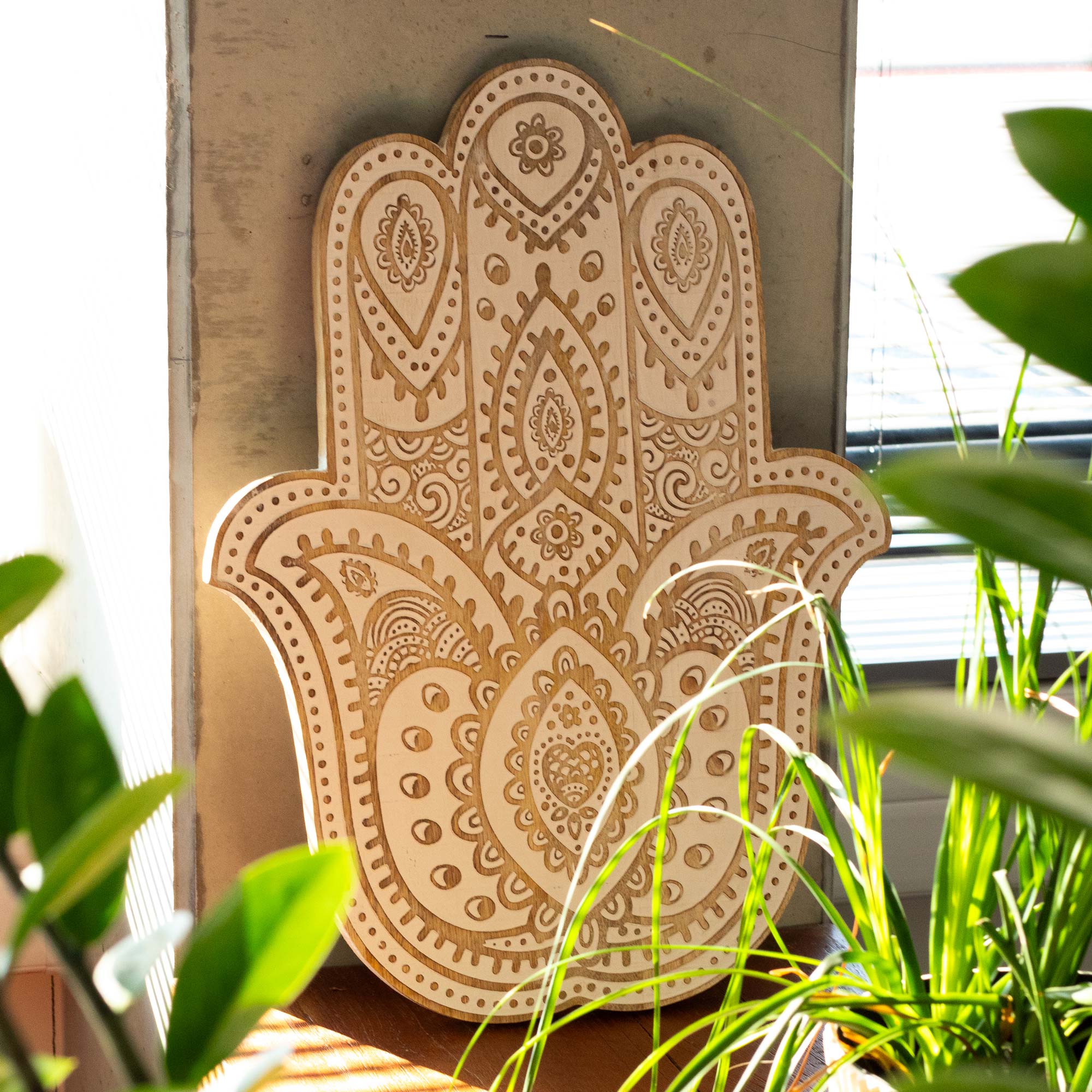 Hand-Carved Mango Wood Hamsa Hand Wall Plaque – Whitewash2
