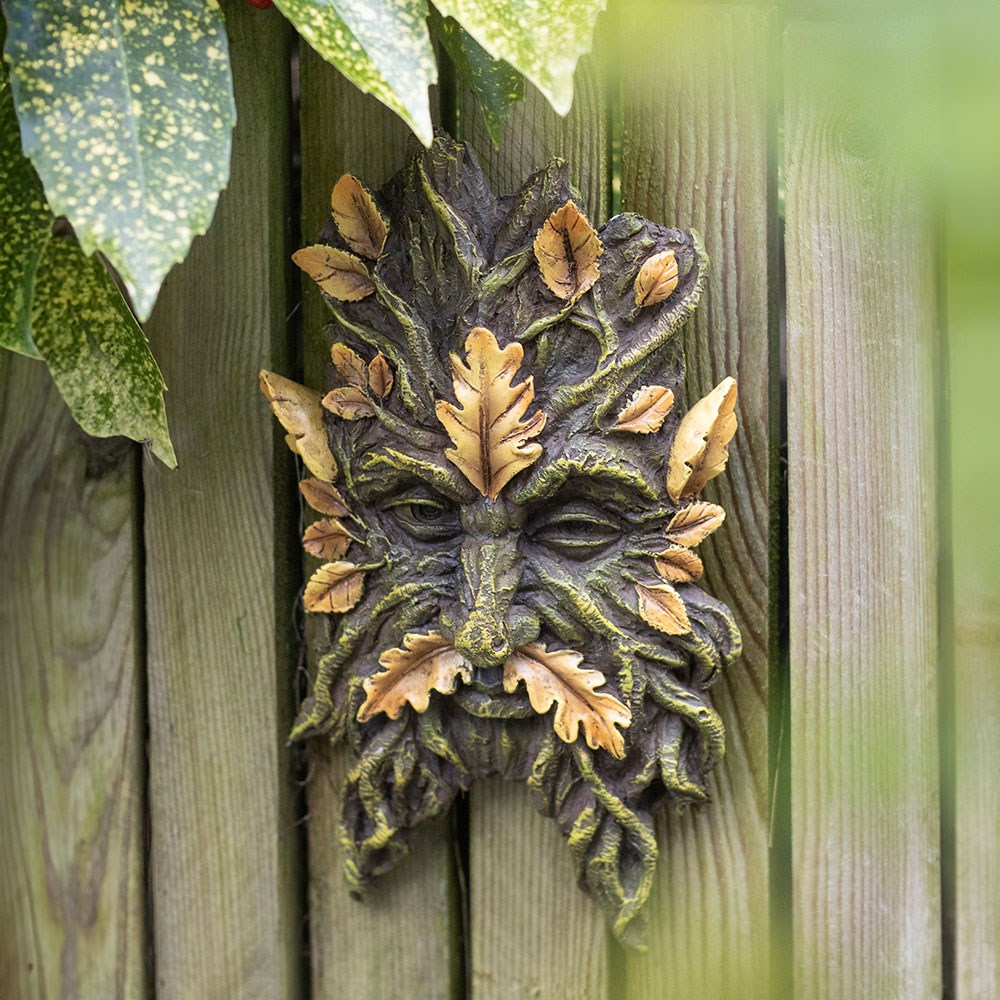 Green Man Yellow Oak Leaf Resin Wall Plaque (24.5cm)3