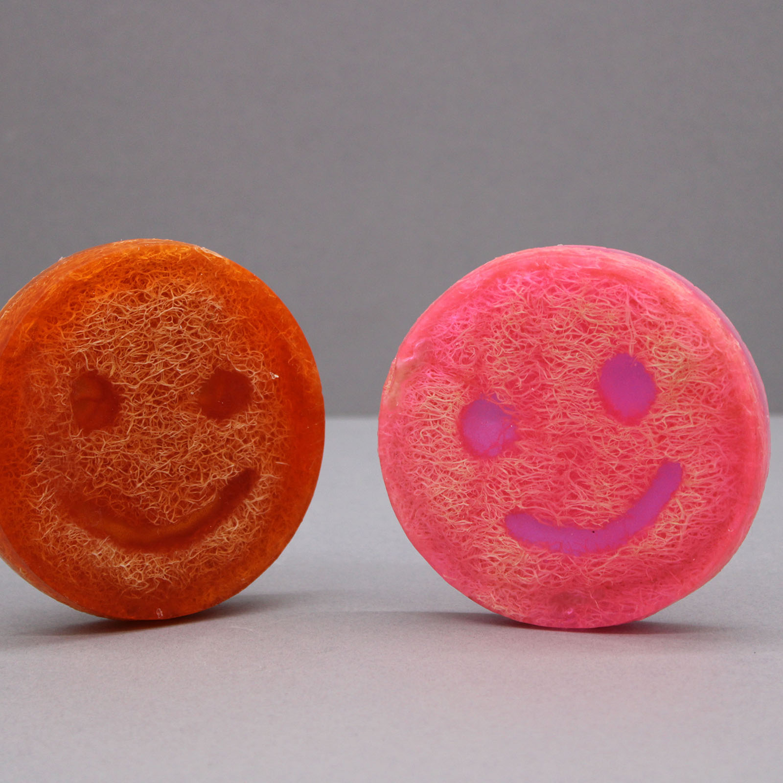 Pinacolada Happy Scrub: Luxury Exfoliating Loofah Soap4