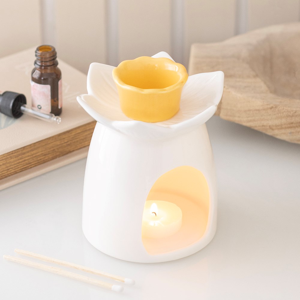 White Daffodil Ceramic Oil Burner & Wax Warmer