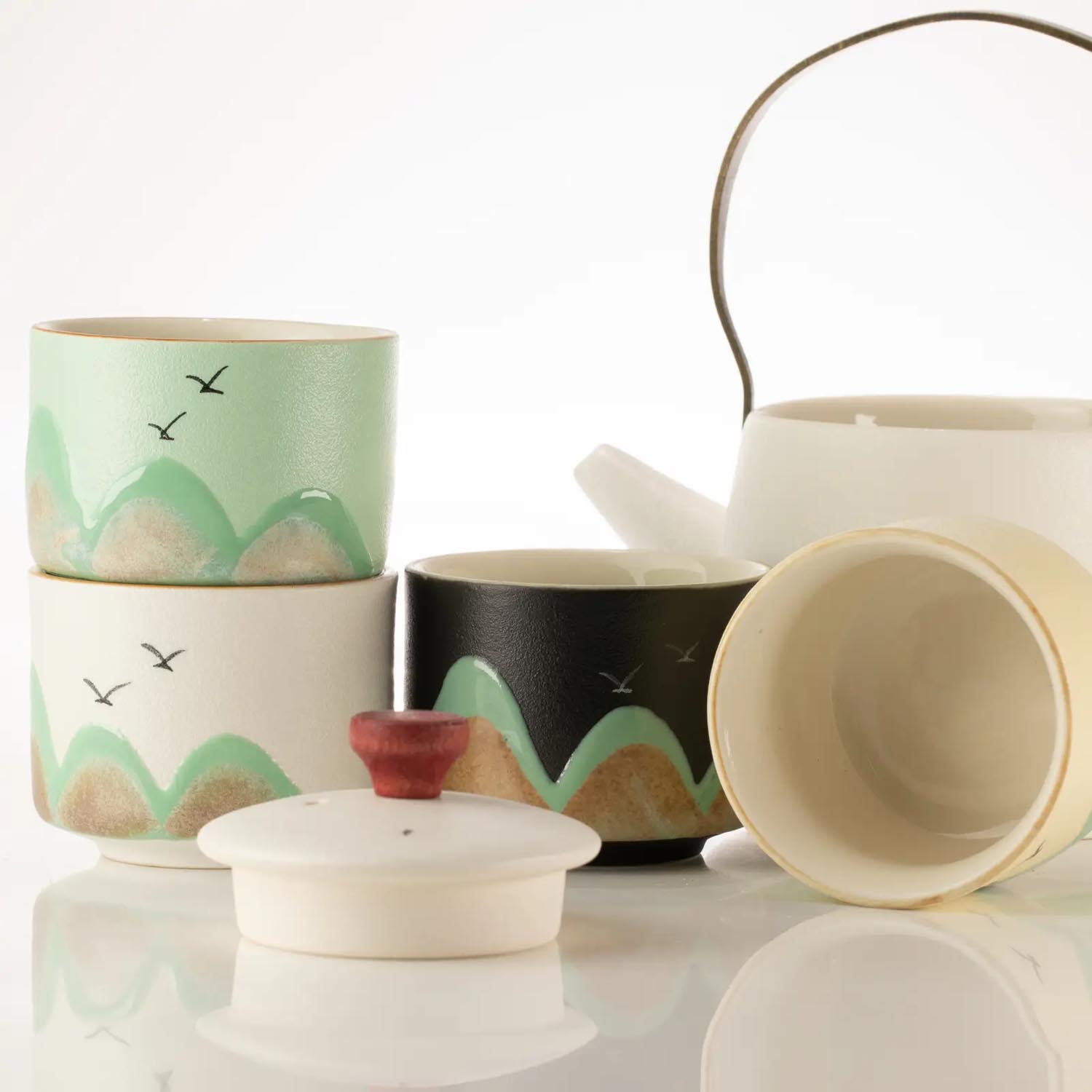 Thousand Miles Ceramic Tea Set with 4 Cups5