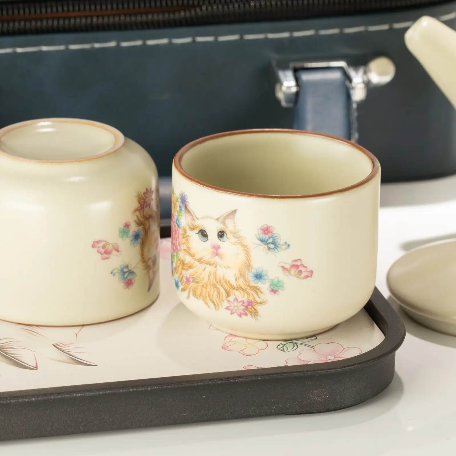 Cat Lover Travel Teapot Set & Two Cups2