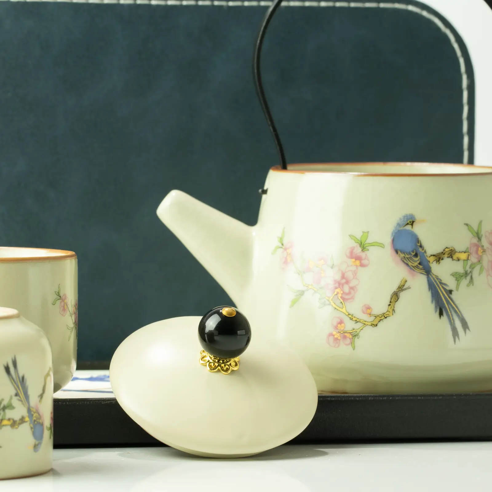 Blue Bird Qing Dynasty Travel Teapot Set & Two Cups2