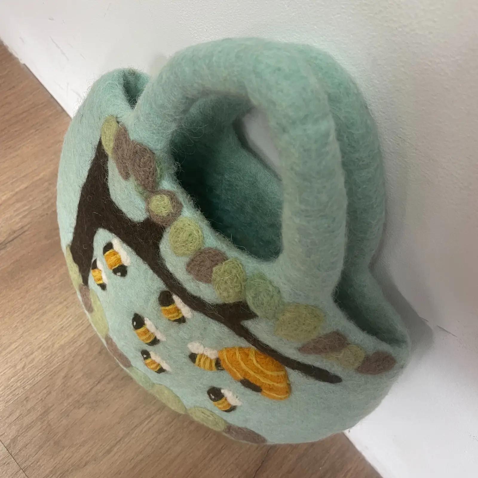 Handmade Tree & Beehive Felted Wool Bag (35x27cm)2