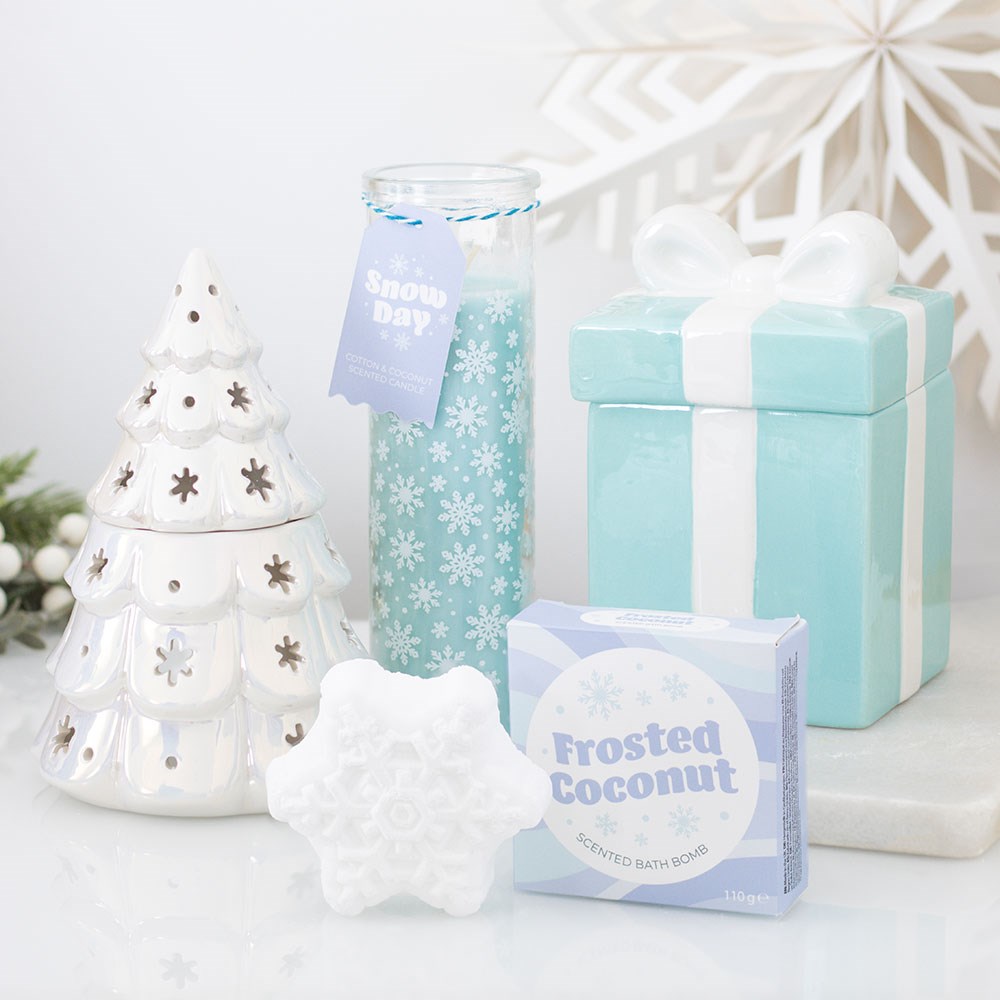 Frosted Coconut Snowflake Bath Bomb (110g)4