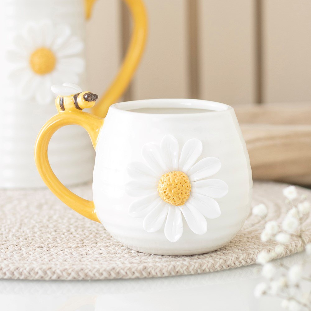 3D Daisy & Honey Bee Ceramic Mug (420ml)3