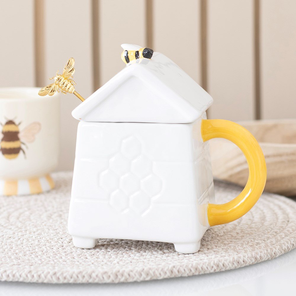 White Beehive Mug & Bee Detail Spoon Set – 500ml4