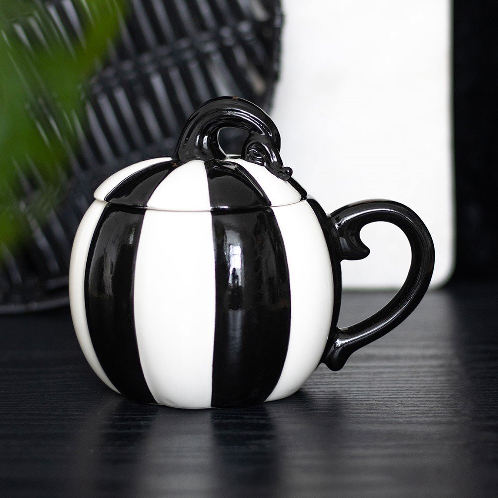 Black & White Striped Pumpkin Lidded Ceramic Mug (600ml)4
