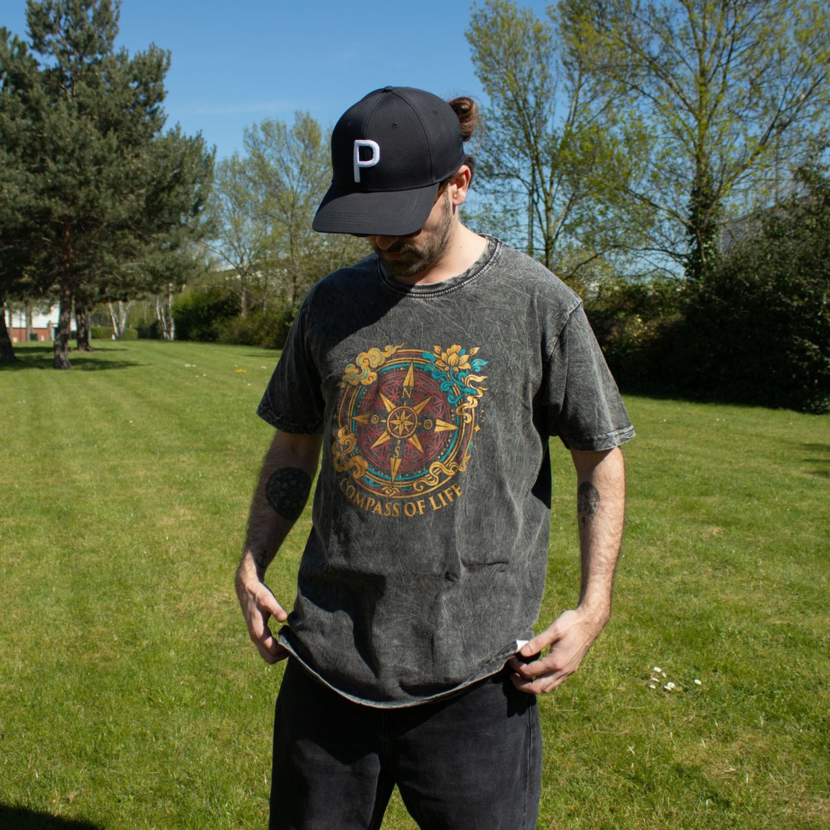 Nomad Sari Compass of Life Stonewashed Cotton T-Shirt – Charcoal – Size L6