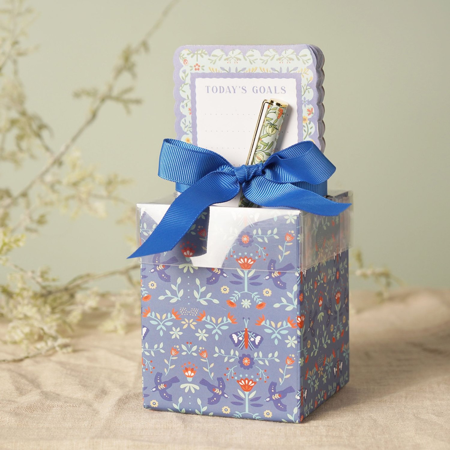Sophia Lane Floral Pen Pot, Pen & Notebook Gift Set4