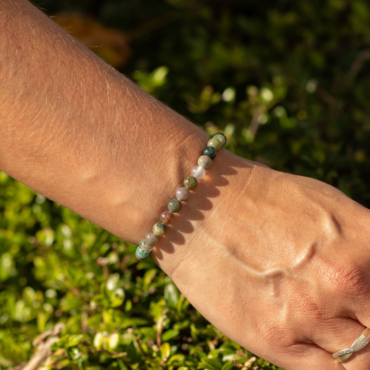 Petite Power Bracelet – Moss Agate – 17cm x 6mm5