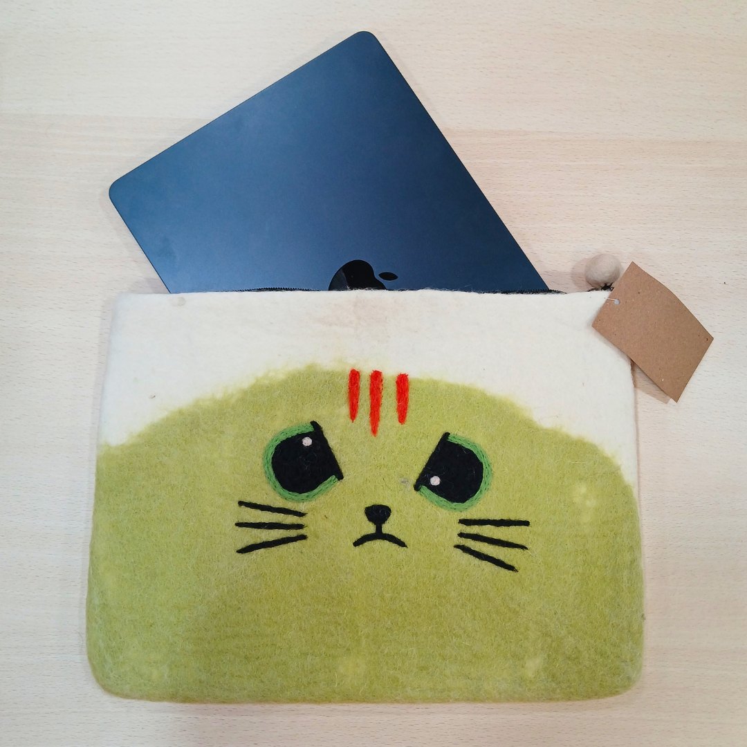 Grumpy Cat Felt Laptop Pouch – Up to 14