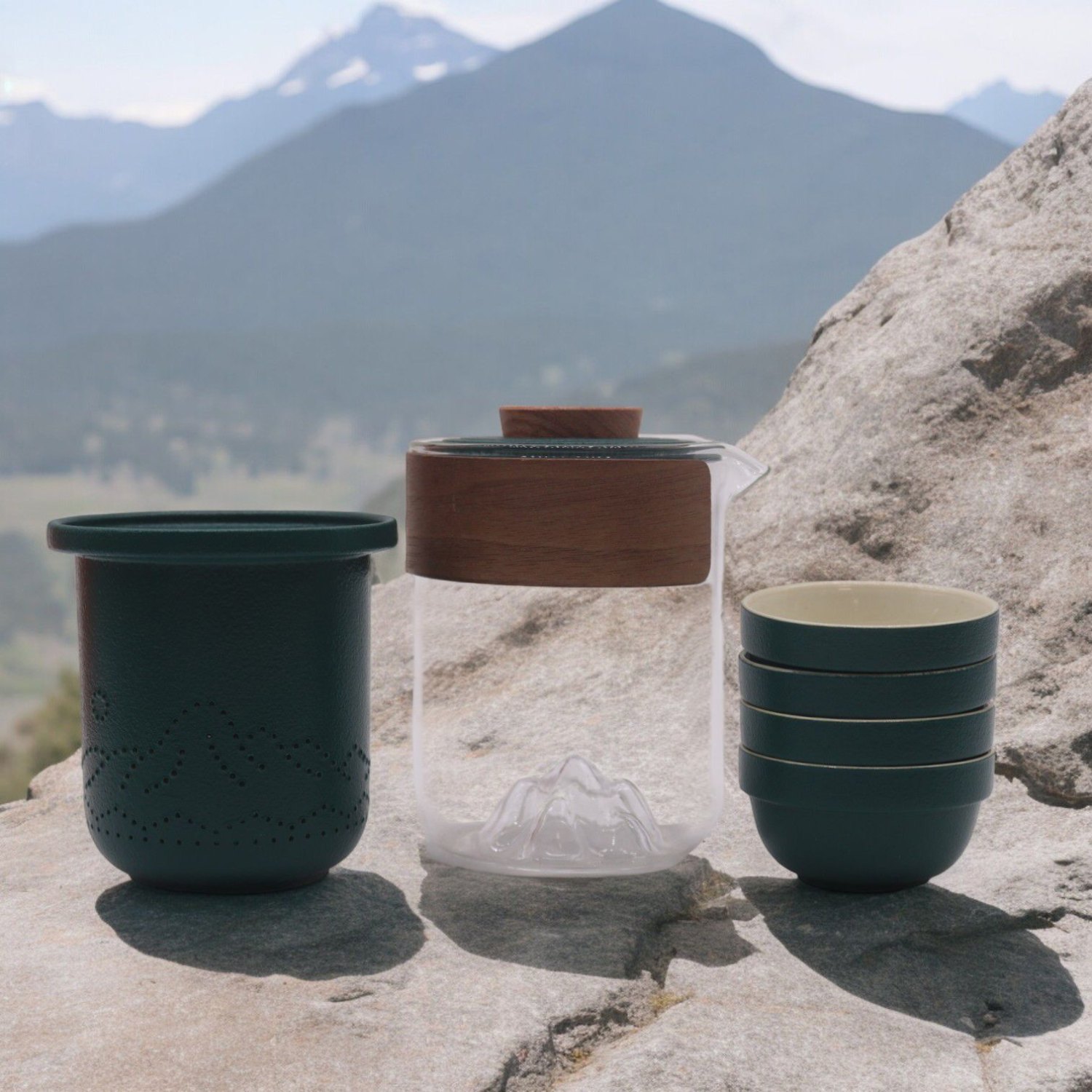 Four Friends Mountain Travel Teapot Set with Infuser & 4 Cups4