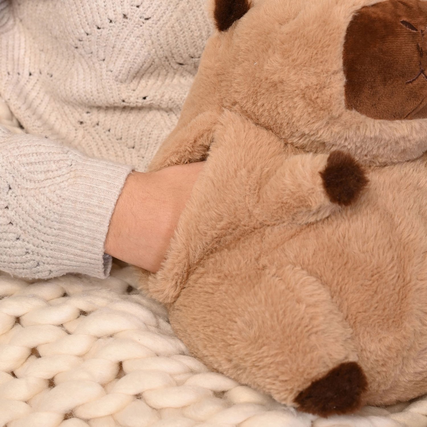 The Feel Good Club Capybara Cuddly Hand Warmer5