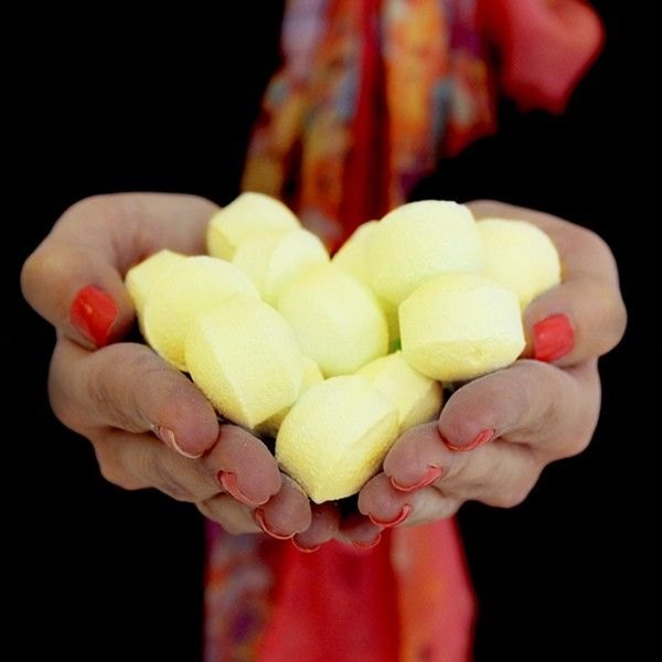 Pina Colada Chill Pills Mini Bath Bombs – 1.3kg Box1